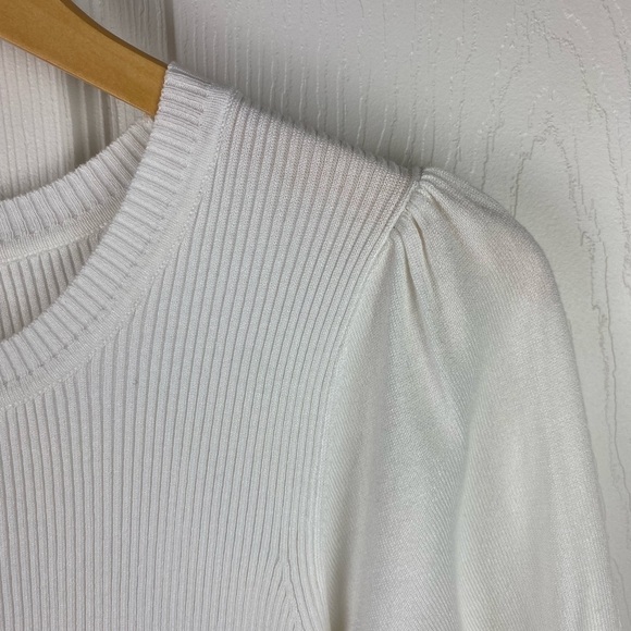 Double Zero Ribbed Top with Puff Sleeves - Picture 5 of 6
